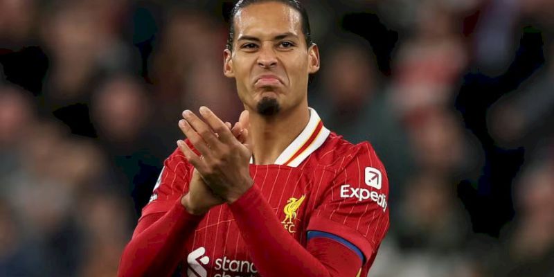 Cập nhật những hậu vệ Liverpool nổi tiếng mọi thời đại