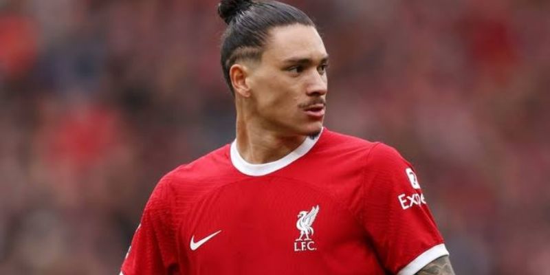 tiền đạo Liverpool