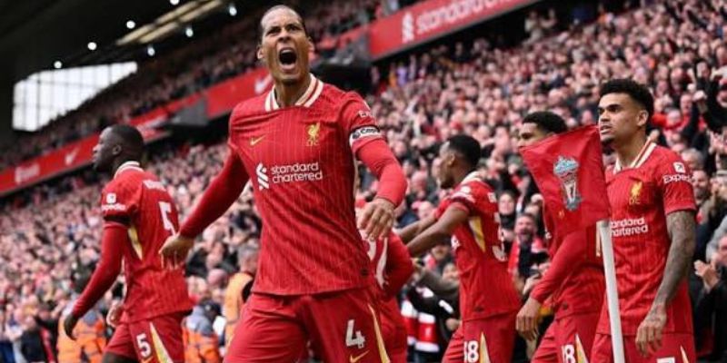 Tìm hiểu đội bóng Liverpool và cuộc đua trụ hạng