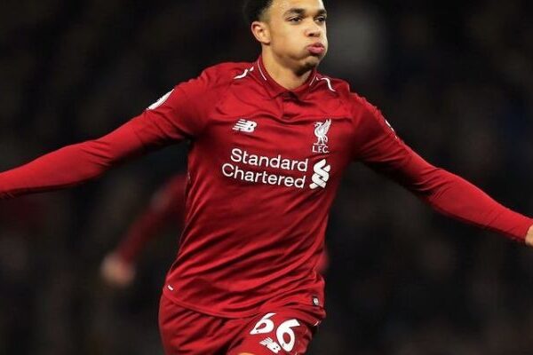 Hậu Vệ Liverpool: Những Lá Chắn Thép Qua Mọi Thời Đại FC hậu vệ Liverpool
